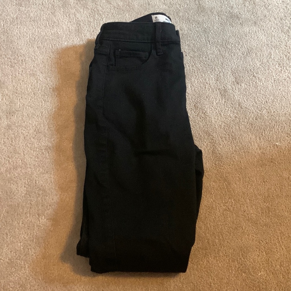 Hollister curvy high rise super skinny soft stretch black jeans! Size 3R.